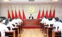 楊仁華為黨員干部講授主題教育專題黨課