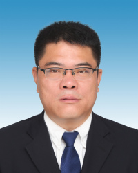 張登偉