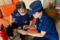 西咸新區消防救援支隊能源金貿區大隊開展“暖陽護老”消防安全平安活動